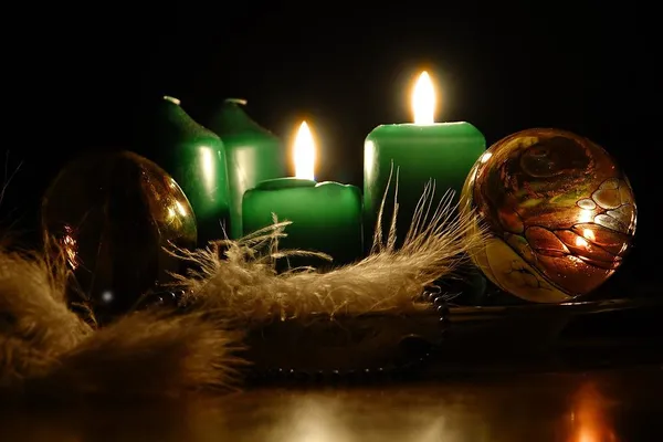 zwei Adventskerzen