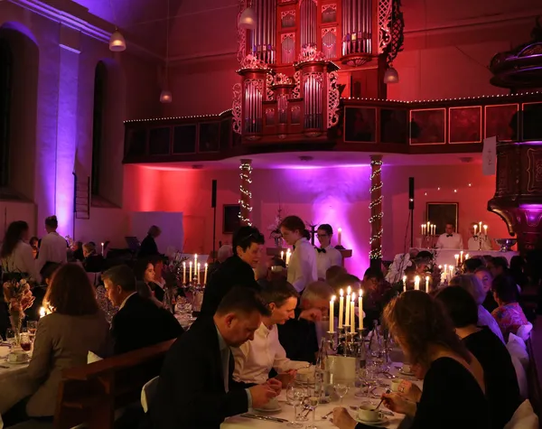 Quelle: Foto: Evangelische Kirchengemeinde Angelbachtal Michelfeld Kirche Galadinner