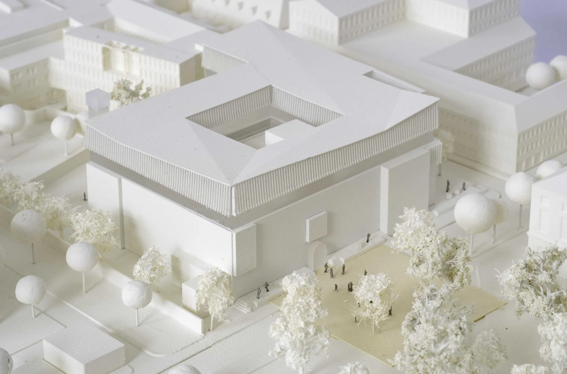 Quelle: Architektur: baurmann.dürrarchitekten, Karlsruhe; Modellfoto: prokiba, Karlsruhe Rotes Haus Modellfoto Südost
