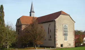 Quelle: Wkipedia - Peter Schmelze Außenansicht Klosterkirche Lobenfeld